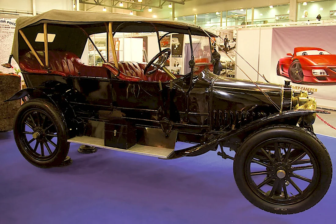 Автомобиль Руссо-Балт 1909