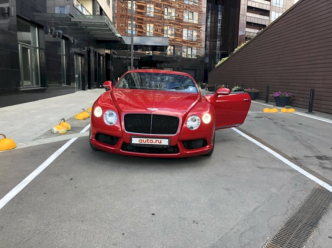 Bentley Continental gt красный