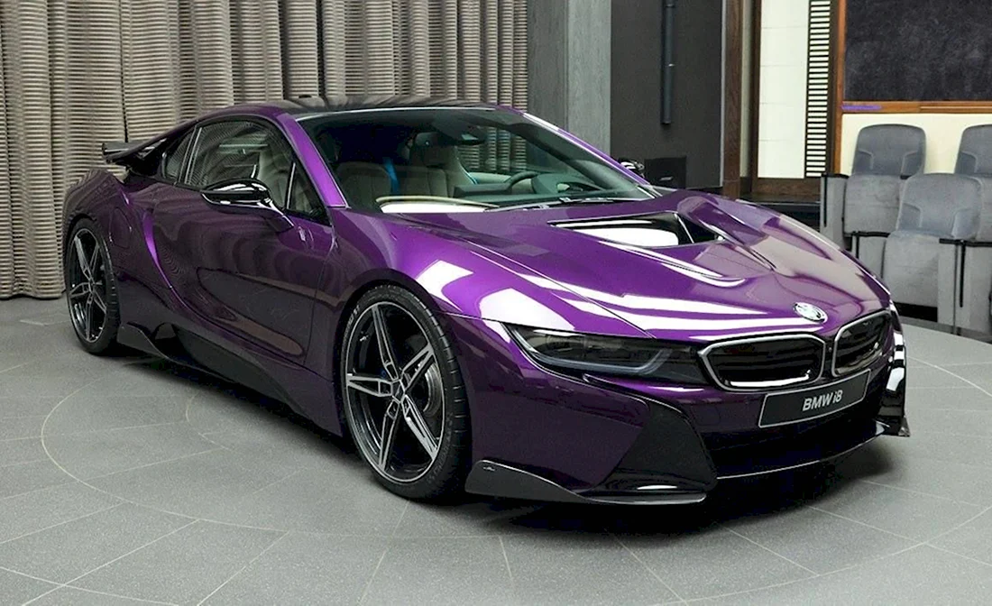 BMW i8 Violet