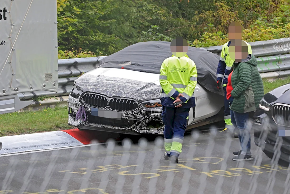 BMW m8 crash
