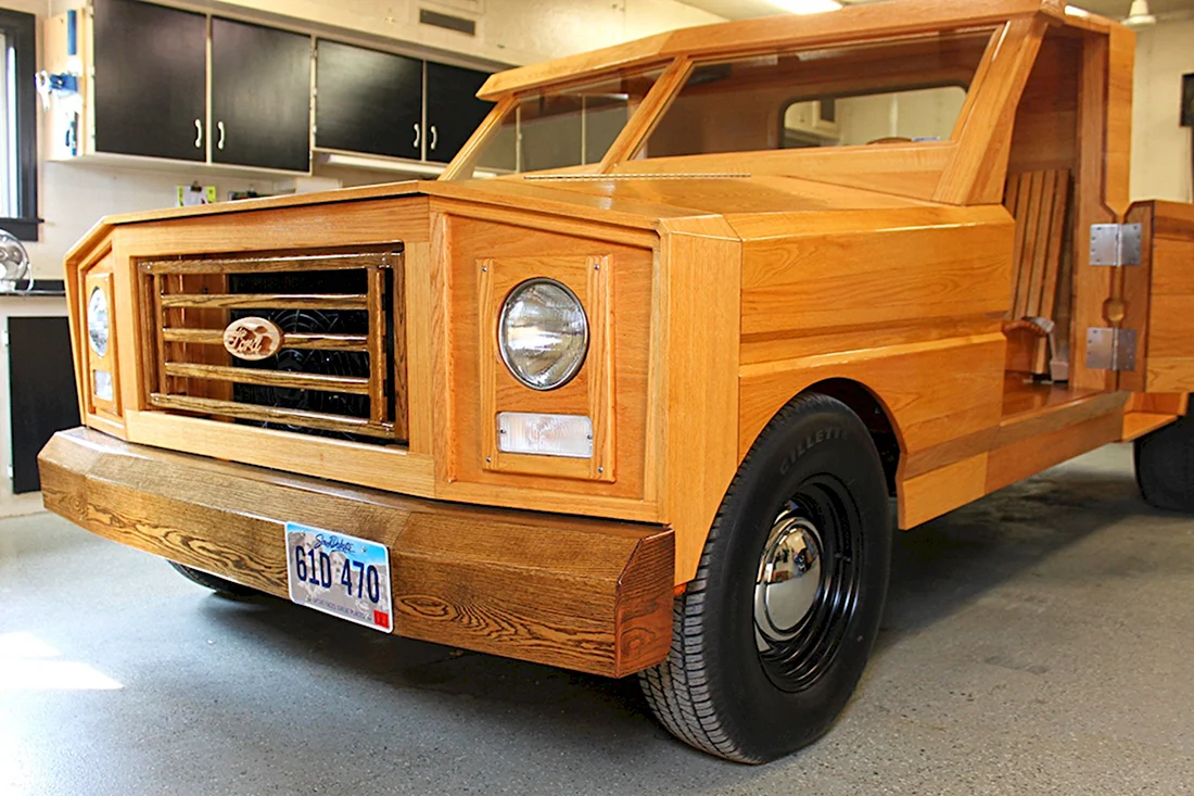 Деревянный Ford Pickup