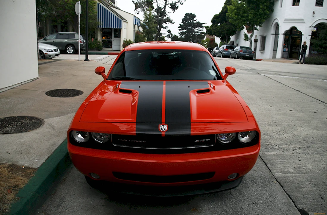 Dodge Challenger srt8 Red