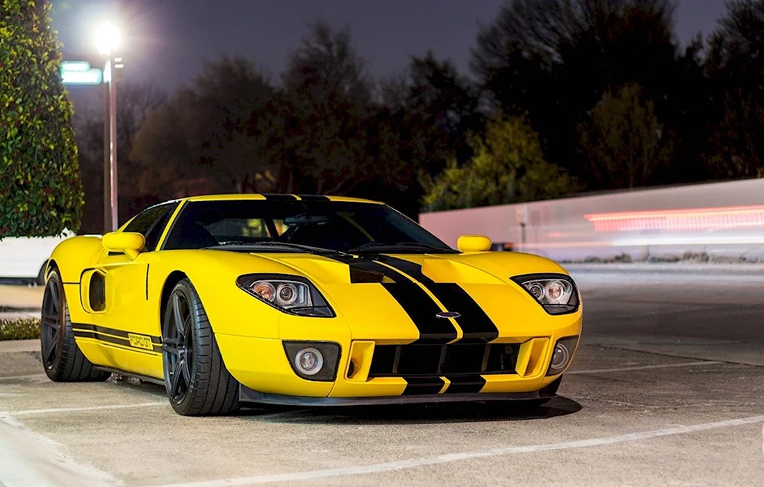 Ford gt Yellow