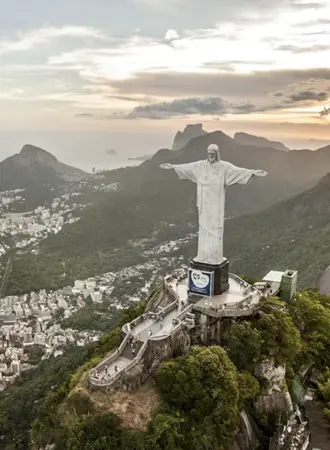 Гора Корковадо Рио-де-Жанейро