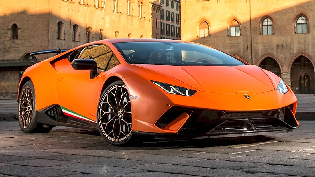 Lamborghini Huracan Performante оранжевая