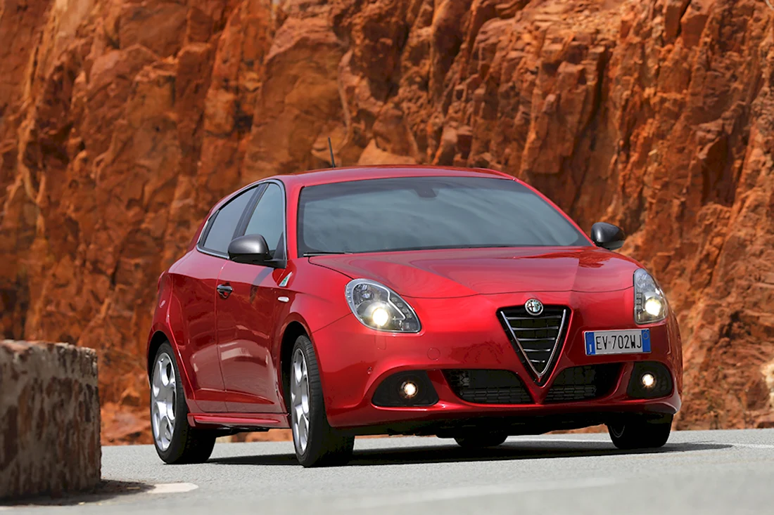 Машина Alfa Romeo Giulietta