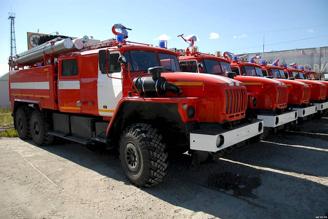 Машина пожарная МЧС России