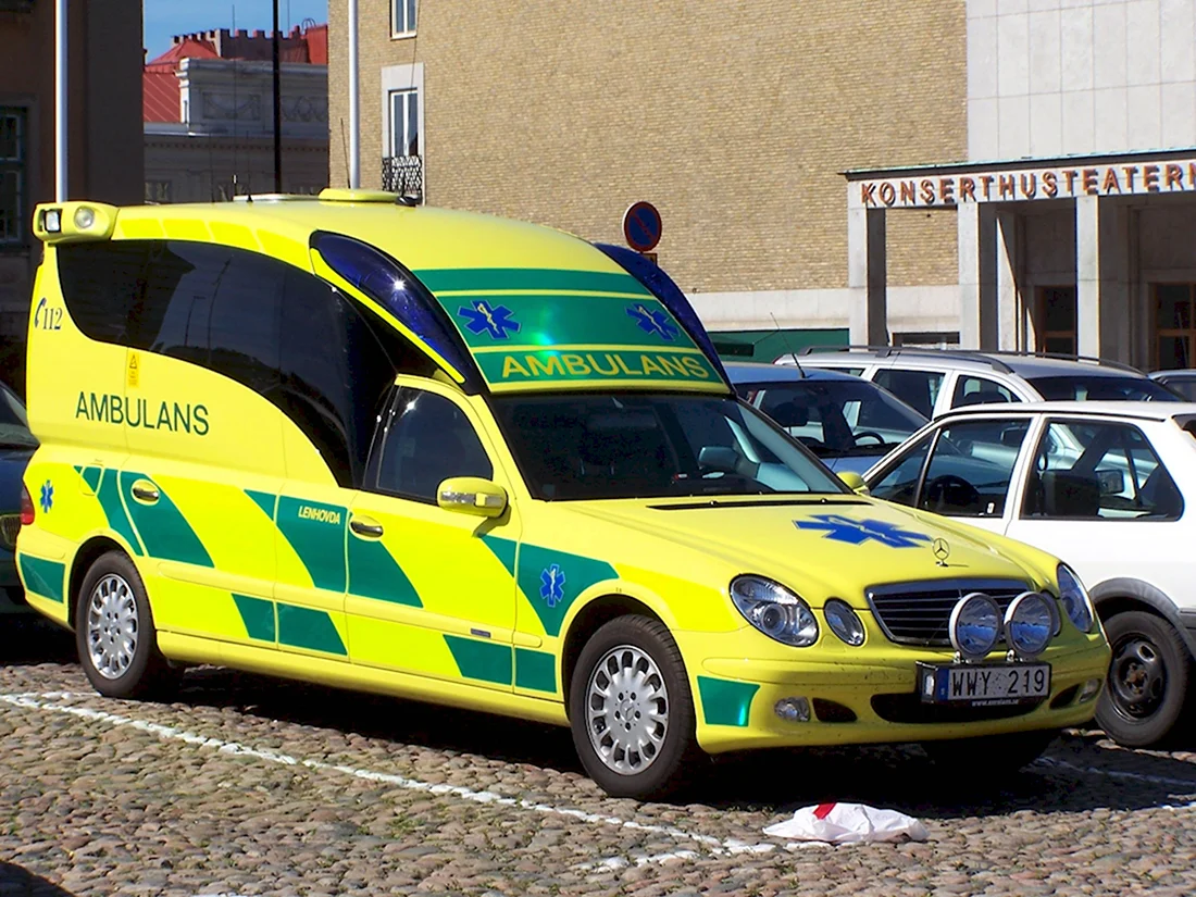 Мерседес e class Ambulance
