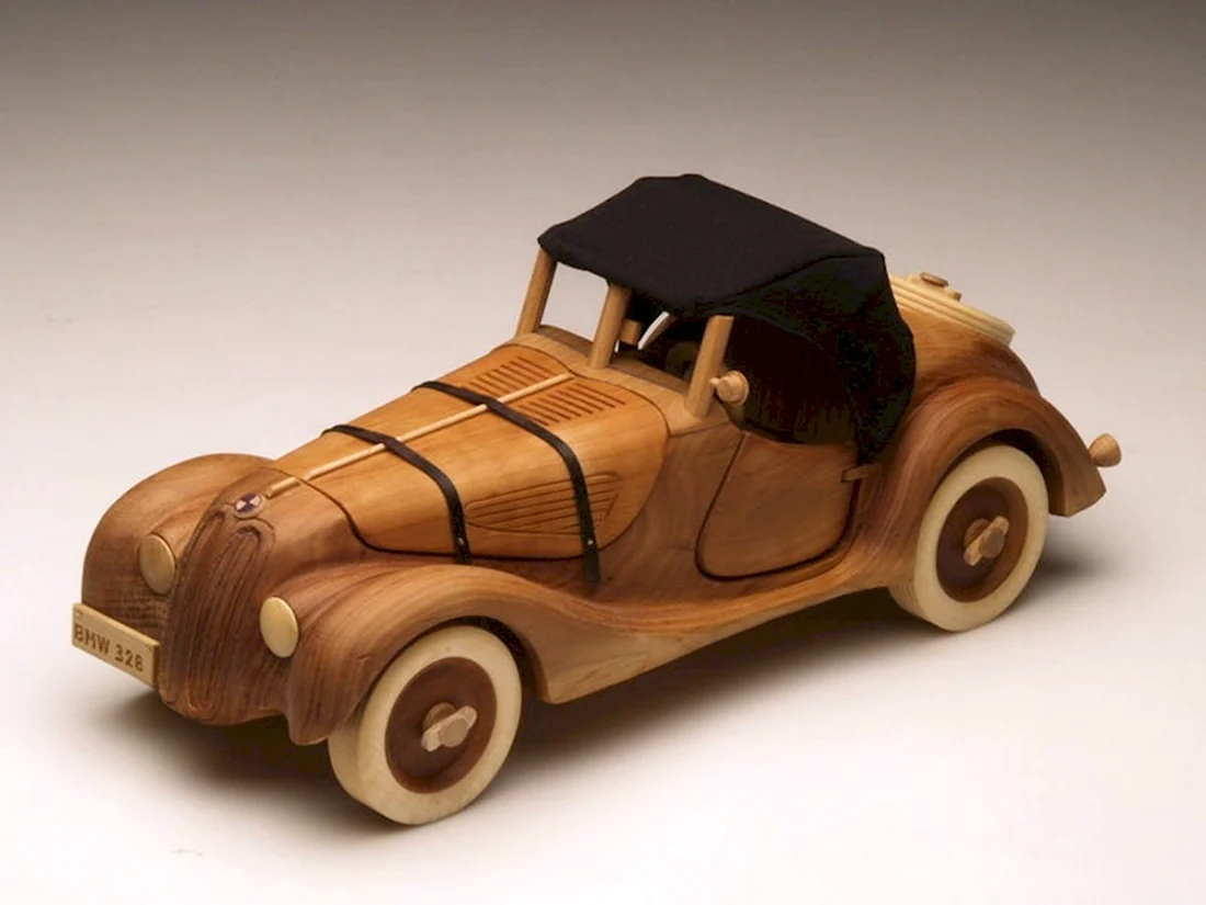 Модели автомобилей из дерева