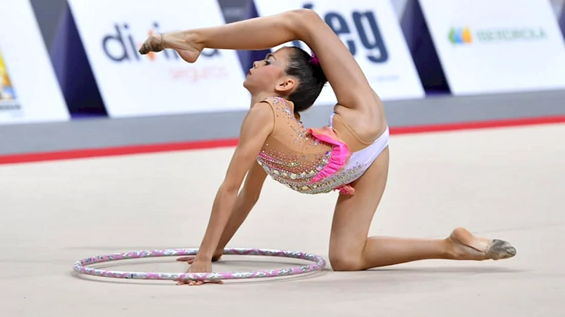 Николь Диаз художественная гимнастика