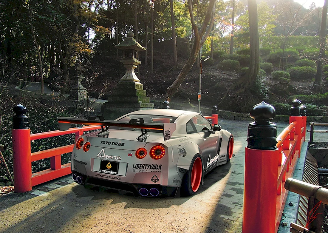 Nissan Skyline GTR r35 в Японии