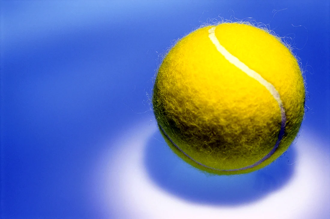 Пиксельный теннисный мяч большой