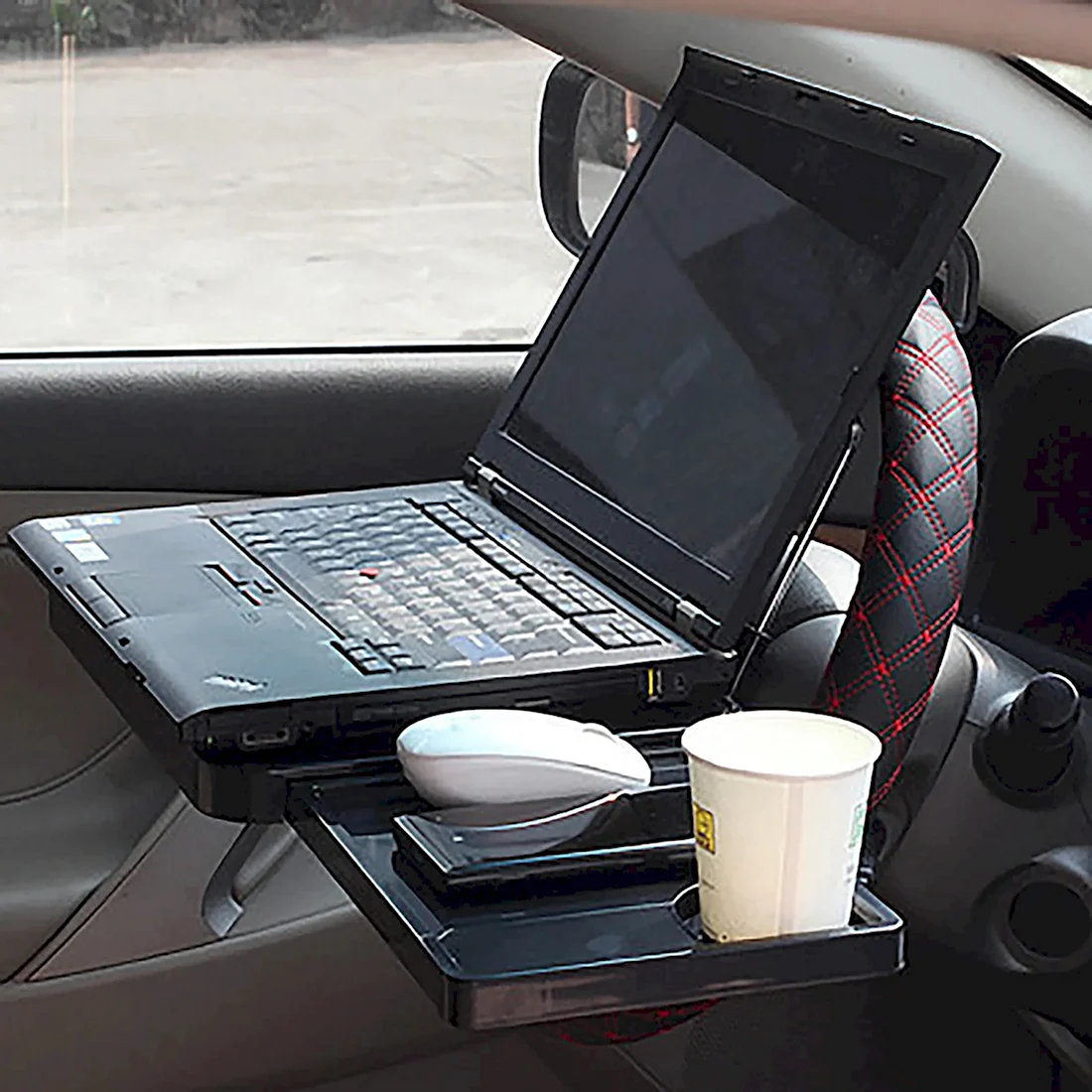 Подставка для ноутбука в машину