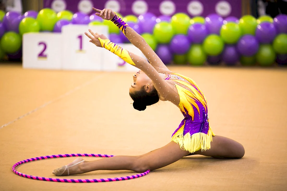 Полина Аверина гимнастка