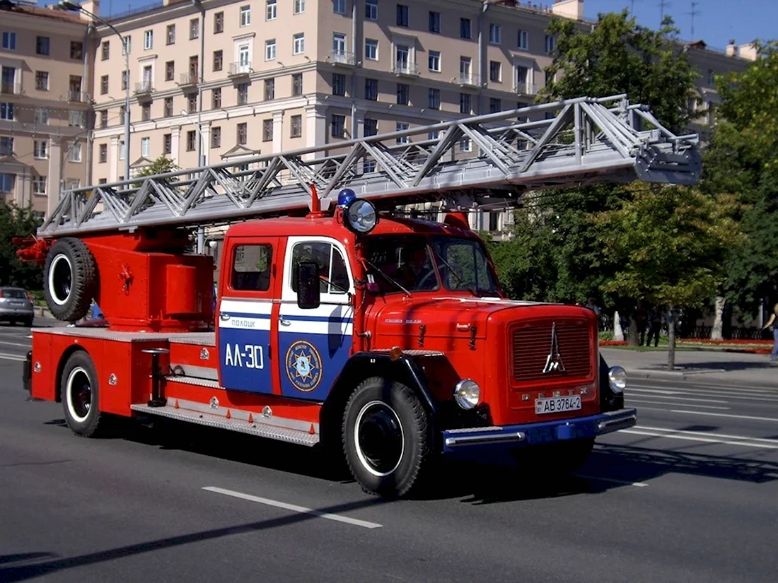 Пожарный автомобиль АПУ-7-100