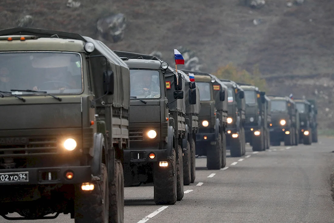 Российские миротворцы в Карабахе колонна