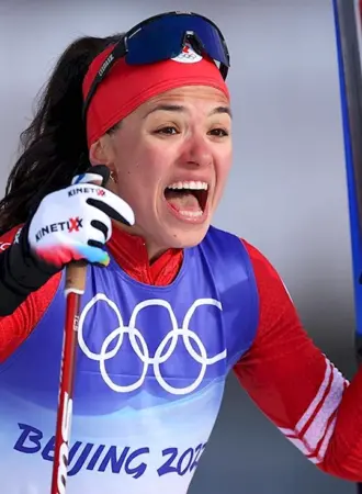 Степанова лыжница олимпиада 2022