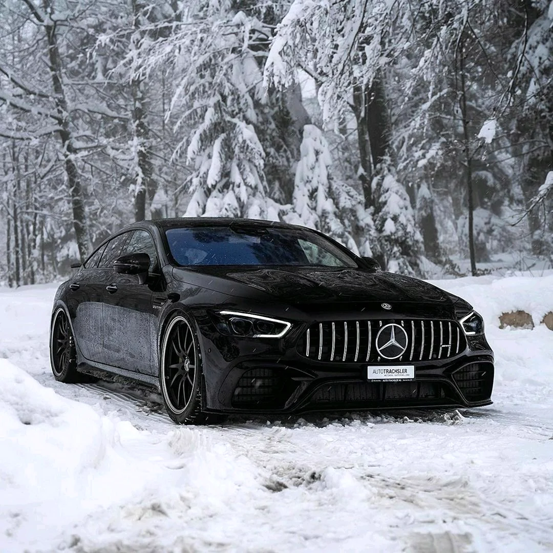 Зима Мерседес AMG