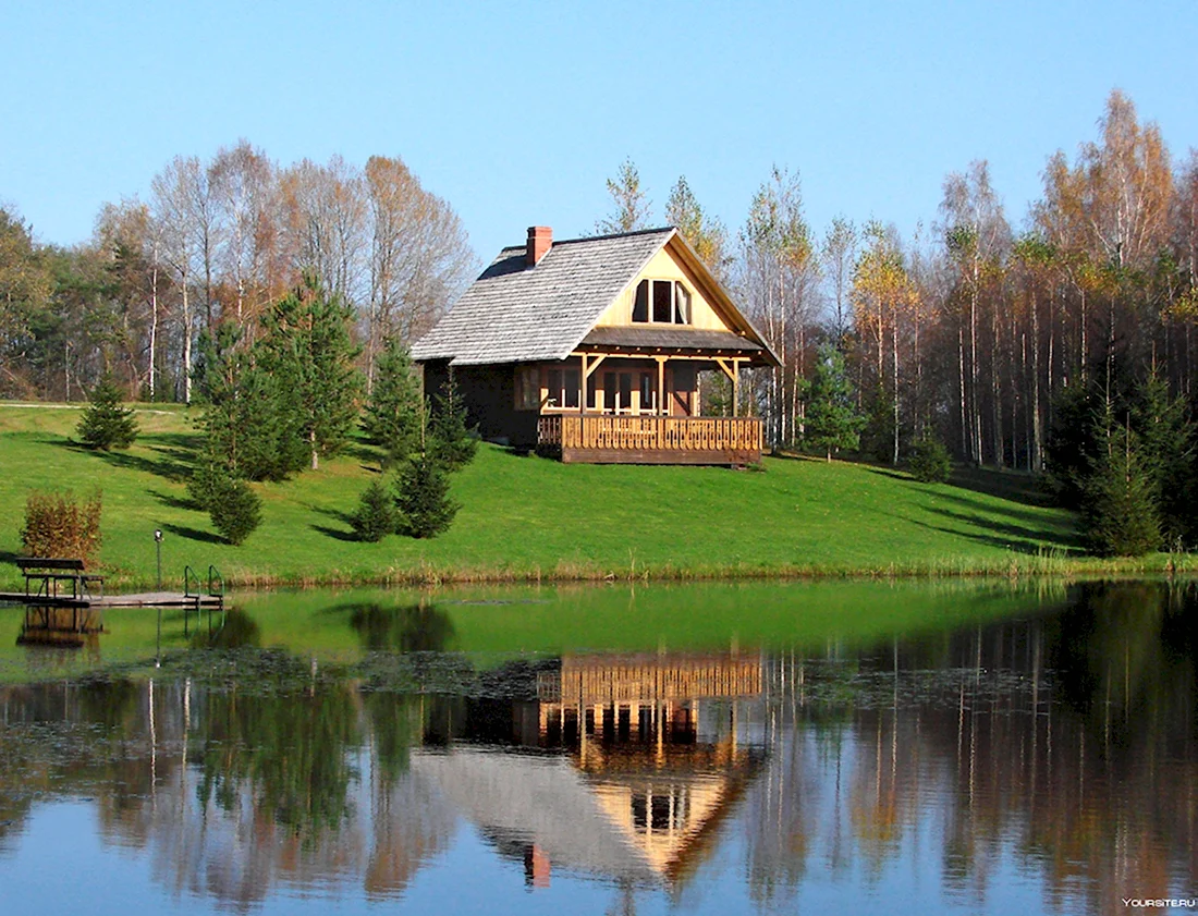 Домик на берегу озера (30 фото)