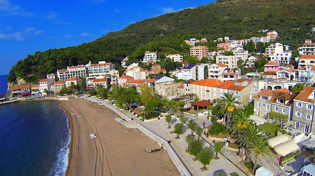 Погода в петроваце черногория. Петровац Черногория. Petrovac Черногория. Петровац Будва. Петровац пляж.